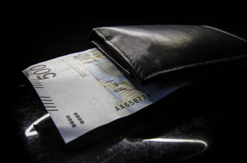 zdjęcie wyróżniające Płaca minimalna w 2027 roku. Rząd proponuje 4950 zł brutto
