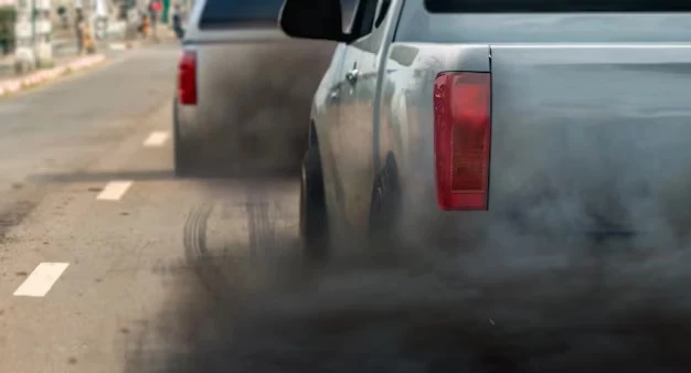 Polacy za strefami czystego transportu, jednak mają zastrzeżenia