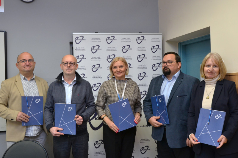 Podpisanie umowy partnerskiej w wodzisławskim Ekonomiku