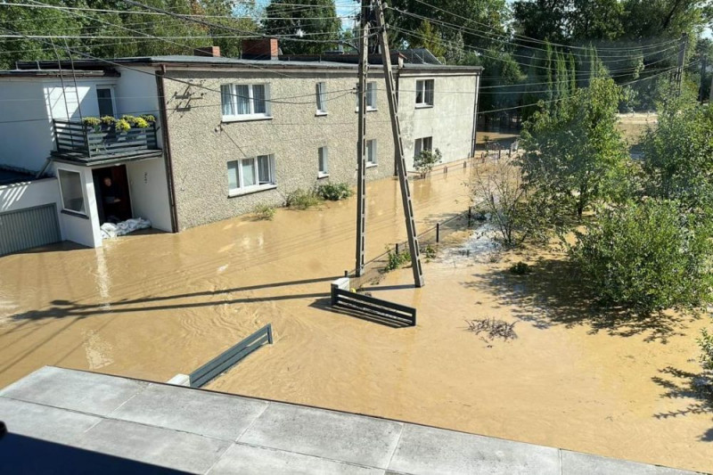 Odpady popowodziowe wyzwaniem dla systemu gospodarki odpadami