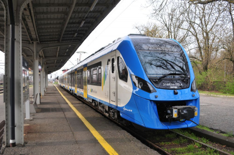 Nowe pociągi Kolei Śląskich jeżdżą z Raciborza do Katowic