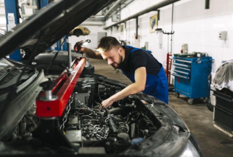  Urwana świeca żarowa? Pomoże Mechanika Pojazdowa Rafał Święty